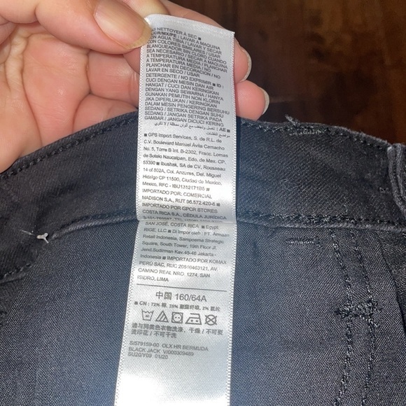 OLD NAVY HIGH RISE Secret-Slim Pockets Jean Shorts Women’s Size 2 - Picture 5 of 5